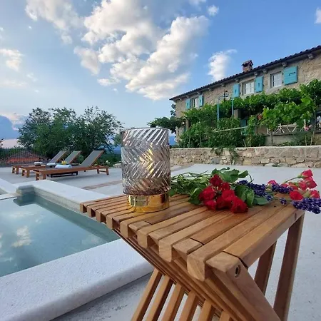 Casa Zamarija * Ripenda Kras