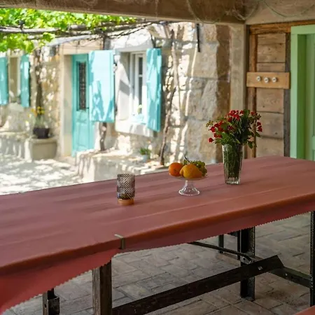 Casa Zamarija 펜션 Ripenda Kras