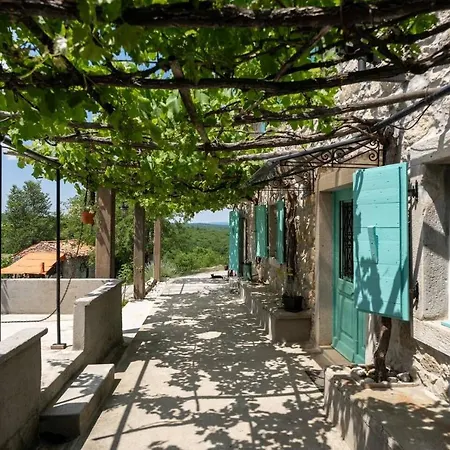 Casa Zamarija Ripenda Kras